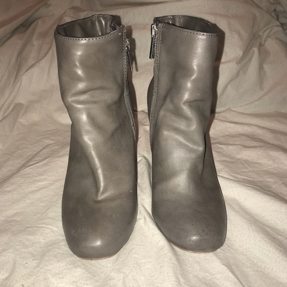 Express Faux Leather Gray Ankle Booties EUC!! - Picture 6 of 8